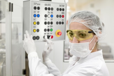 Semiconductors (000018590601_01_00006)